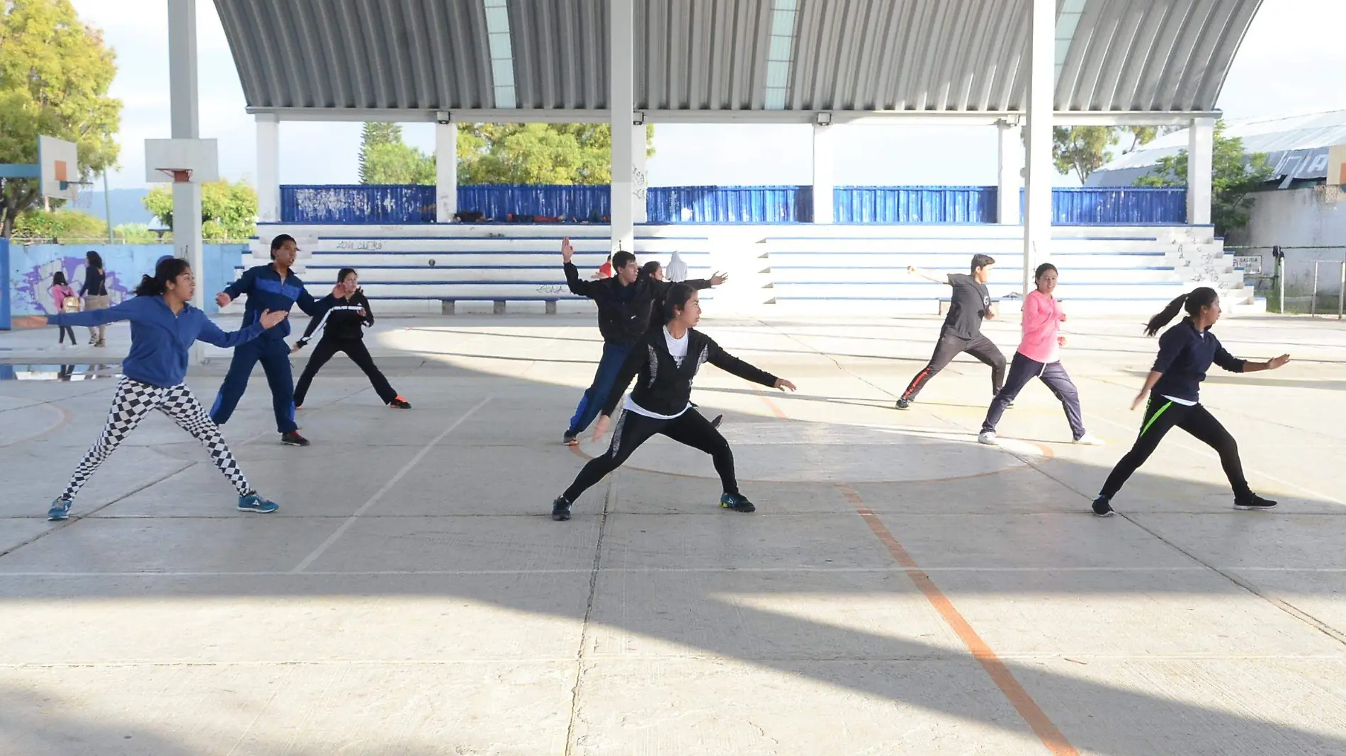 En su mayoría son mujeres jóvenes las que desean aprender defensa personal.